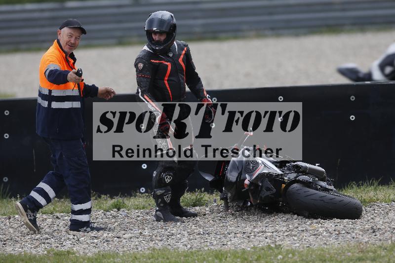 /09 19.04.2026  Caremotion get faster ADR/Gruppe gelb/34